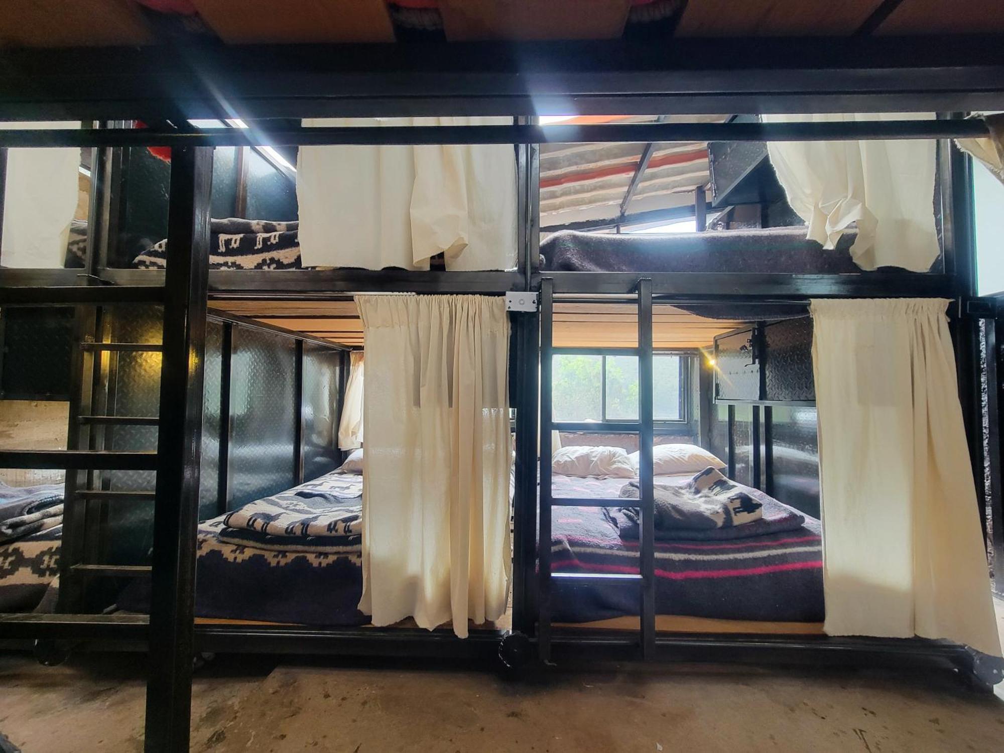Wolf Totem Steam Punk Guesthouse Pisac Rom bilde